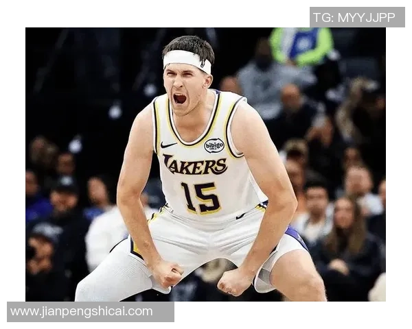 里夫斯谈老詹缺阵影响 强调全队共同承担责任与挑战