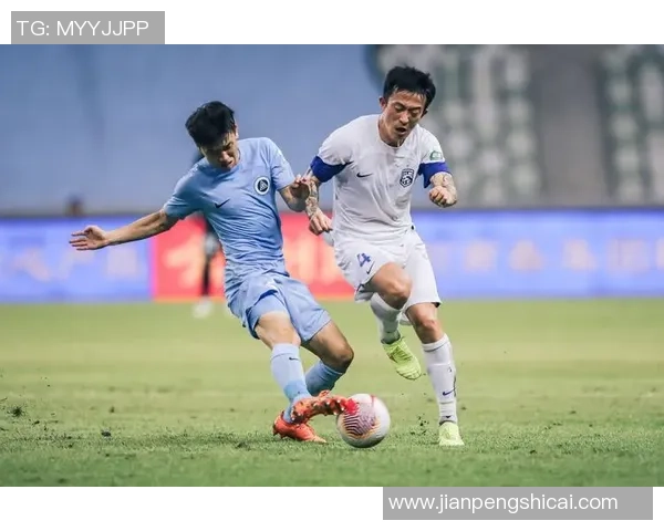 新鹏城手榴弹战术引爆混乱 三镇防线失误连连丢球